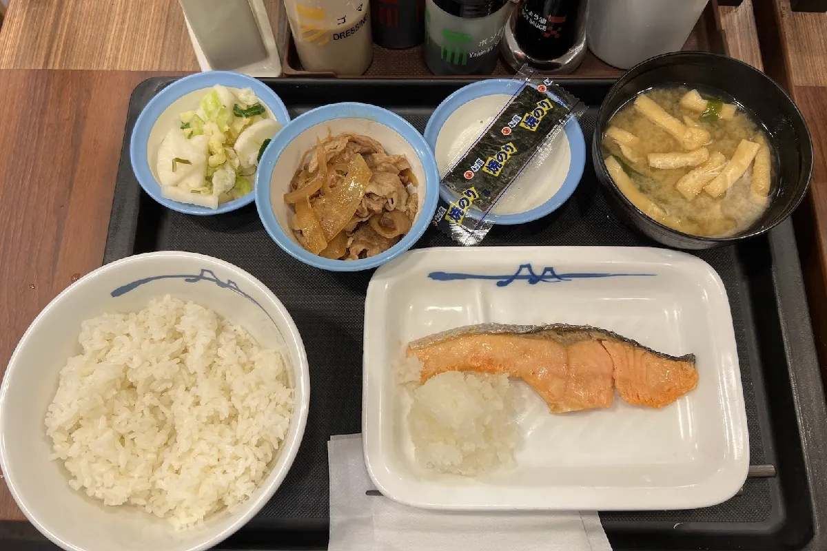 松屋は“選び方次第”で、ヘルシーにもボディメイクにも使える外食に